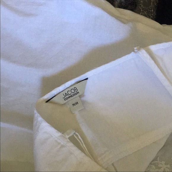 JACOB | White Top - Picture 4 of 4